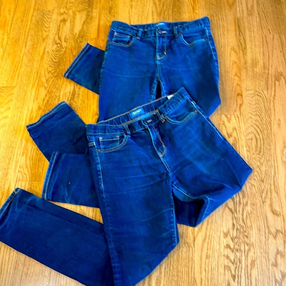 EUC Old Navy boys jeans. Skinny both are size 18 regular
